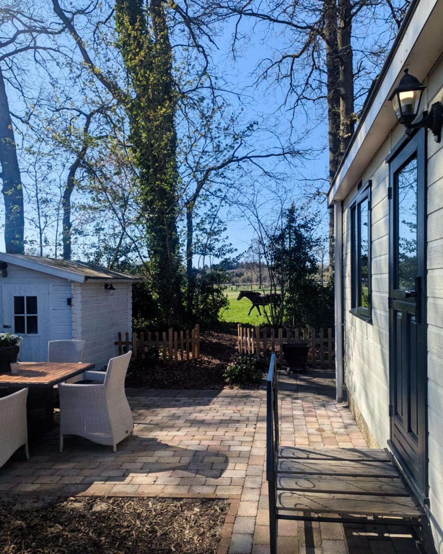 Hotel Chique Chalet Met Zicht Over De Weilanden Op De Veluwe Epe Dış mekan fotoğraf